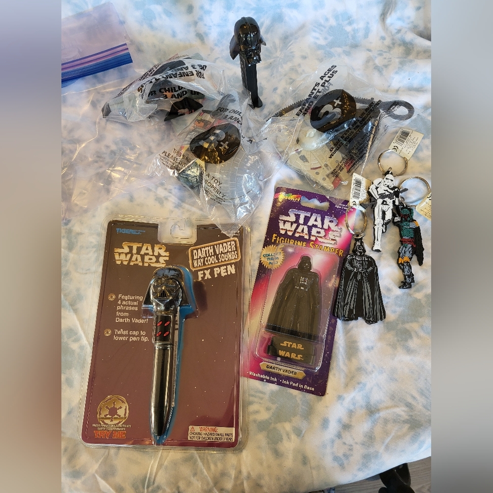 Vintage Random Star Wars Collectibles Set